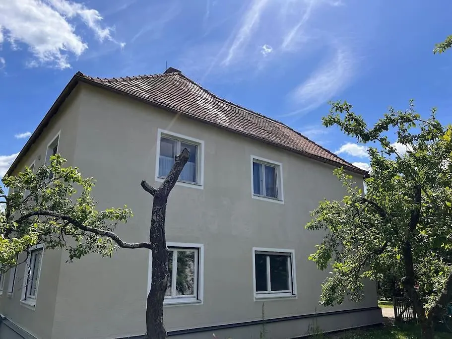 Wunderschoene Wohnung In Perfekter Lage Hilpoltstein 0*,